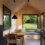 Mini House - Nad Samym Jeziorem Rentyny