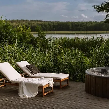 Mini House - Nad Samym Jeziorem Holiday home Rentyny