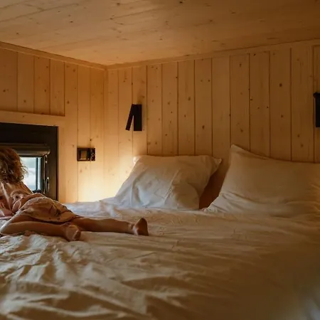 Mini House - Nad Samym Jeziorem Holiday home *