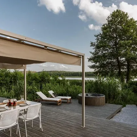 Mini House - Nad Samym Jeziorem Ferienhaus Rentyny