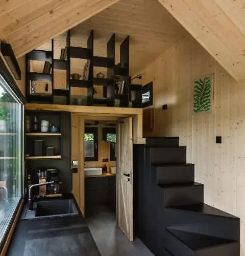 Mini House - Nad Samym Jeziorem Holiday home